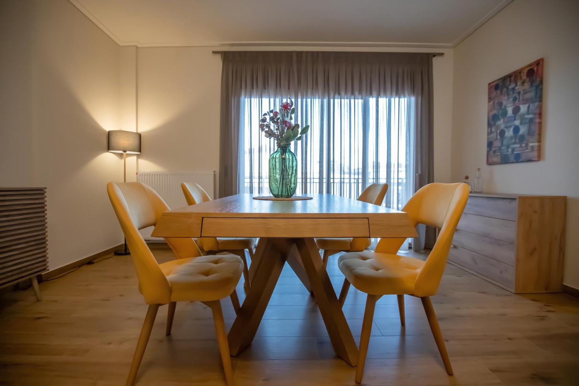 Element - Yellow - 2bd - Kalambaka