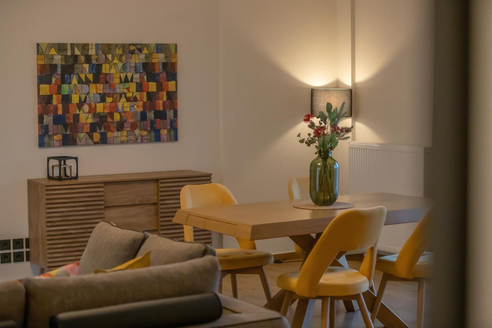 Element - Yellow - 2bd - Apartment *